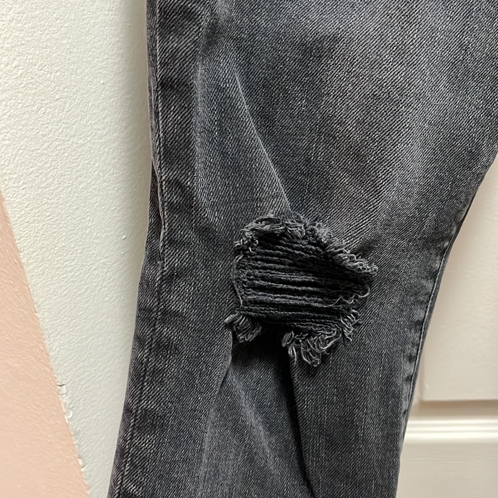 Good American Ripped Jeans - Picture 2 of 3